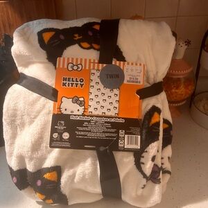 Hello kitty Halloween twin blanket
